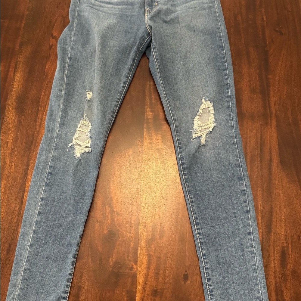 Levi’s Mile High Super Skinny Jeans – Size 30
